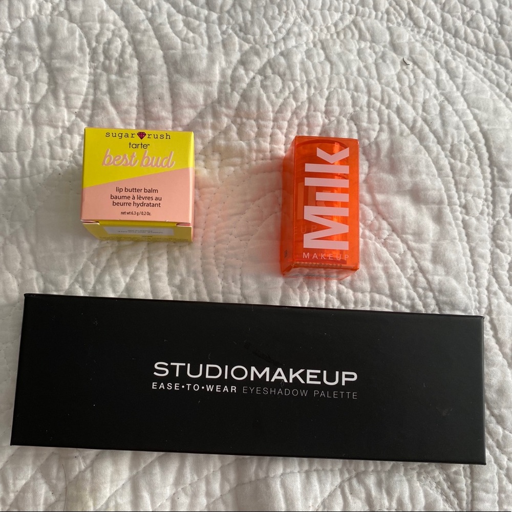 Makeup bundle